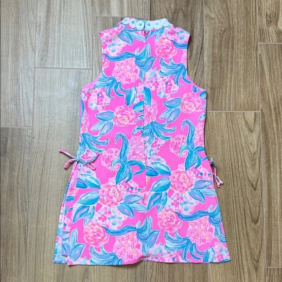 Lilly Pulitzer Pink and Blue Floral Romper. Preowned. Reposhed - Picture 3 of 10